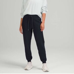 Lululemon Scuba High-Rise Jogger *Fleece, Navy, Size 4